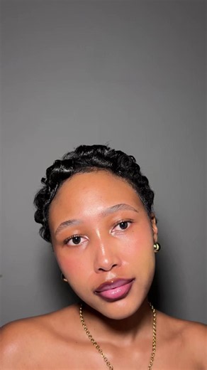 How to Do a Curly Pixie: Step-by-Step Pixie Cut Styling