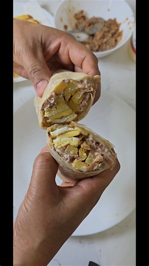 burrito loco 🤣🤤 #desayuno #burrito #comida #receitas #comidafacil #food #mexicanfood #fy