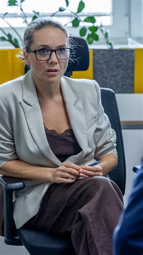 2.3K views · 13K reactions | A je to tady!  Soňa je dočasně zbavena svojí funkce ředitelky. #uliceserial | Ulice | Facebook