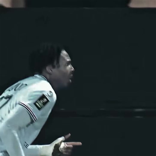 2 Man Step Performance with Liverpool FC Vibes