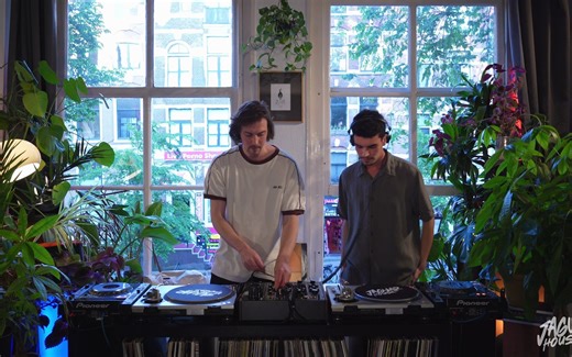 聆听 Upperflow 分享的惬意 Jazzy Funky House | Jaguar House