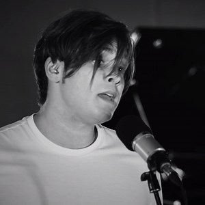 I am so excited for the release of my Parallel EP on Tuesday! Here’s a sneaky peak of my cover of Beyonce’s ‘XO’. You can pre-order the EP here: http://po.st/ParallelEP | Jolan