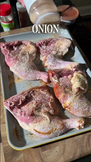 “Cheesy leeks & beans sounds SO good” said literally no one ever… until now 🙃 #leeks #beans