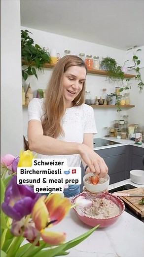 My favorite Bircher muesli recipe 🇨🇭✨ Healthy & perfect for preparing in advance #mrsflury #healthy