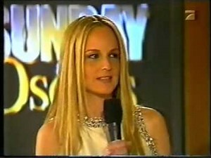 Helen Hunt - Oscar PreShow (1999)