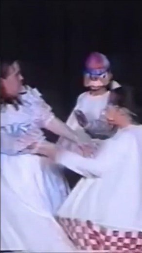 TWEEDLE DEE AND TWEEDLE DUM ALICE IN WONDERLAND THE MUSICAL