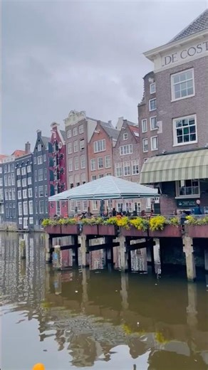 Magical Canals and Beautiful Houses in Amsterdam #travel #amazing #europe