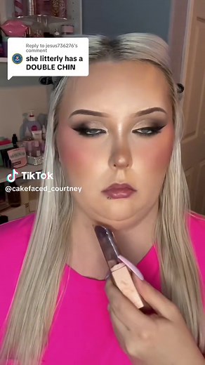 Contour Hacks for Double Chin: Makeup Tutorial for Round Faces