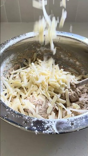 Easy 5 Ingredient Beer Cheese Bread