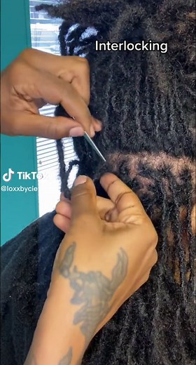 Interlocking microlocs 🪡 #locs #locoftiktok #locstyles #microlocs #interlocking #interlock #tampaloctician #tampalocs #tampa #fyp #fy