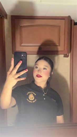 Videos de karolin_alvarez5400 (@karolin_alvarez5400) con “sonido original - 𝓐𝓰𝓵 𝓐 𝑧𝓾𝓵”
