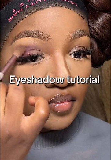 Purple eyeshadow tutorial 💗 #eyeshadowtutorial #makeup #makeuptutorial #greenmakeup #eyemakeuptutorial #eyemakeupideas #glittereyeshadow #eyeshadow #eyeshadowtutorial #eyemakeup #glittermakeup