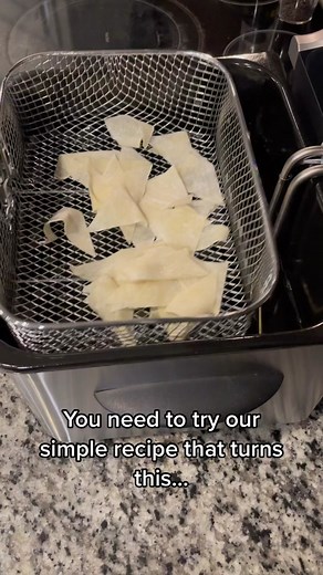 Italian Nachos: A Delicious Twist on a Classic Dish