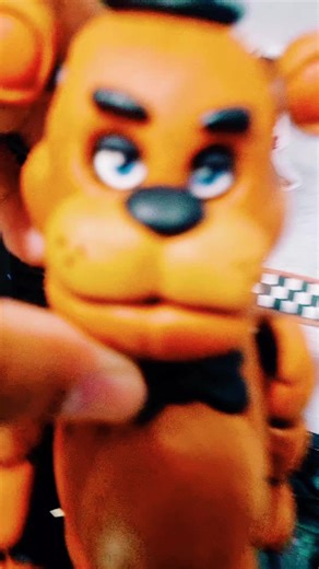 Freddy Fazbear: Bailando y Siguiendo las Tendencias