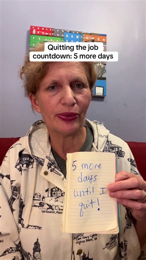 Quitting the job countdown: 5 more days. Until then, every day, I'm going to tell you a little story about my life as a worker. Today: Going from the copy desk back to reporting. #copyediting #reporter #quit #job