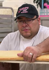 Cake Boss S14:E17 - Pinata Party and Gender Reveal