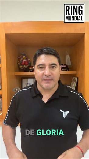 Soñé que peleaban | Jorge “El Travieso” Arce vs Ricardo “El Finito” López Una pelea soñada entre dos leyendas mexicanas De un lado, Jorge “El Travieso” Arce, pura entrega, corazón y guerra. En la otra esquina, Ricardo “El Finito” López, técnica perfecta y elegancia invicta. Fue un duelo de pasión contra perfección, de empuje contra precisión. Y en mi sueño, el Travieso logra lo impensable: derribar al maestro con un gancho al hígado que hizo historia. 💥 💭 ¿Quién hubiera ganado en la realidad? 