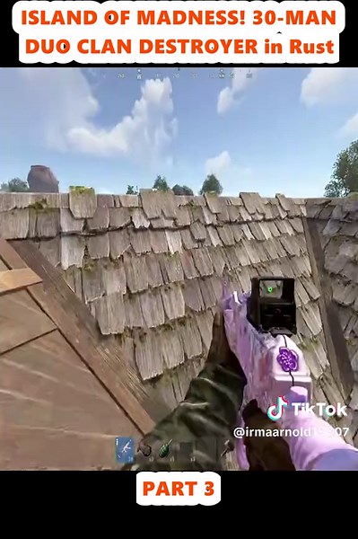 Surviving the Island of Madness: Rust's 30-Man Duo Clan