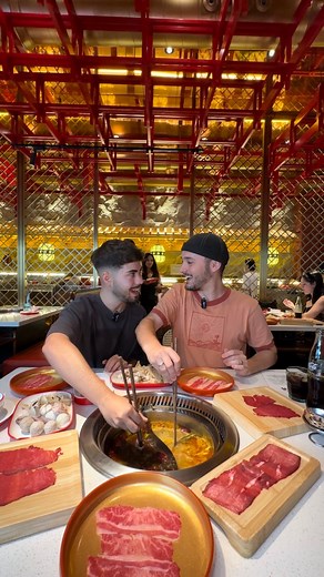 1.3M views · 10K reactions | Primer buffet libre de Hot Pot de España  Está en Madrid (C/ Fernández de la Hoz, 78A) y se llama SUKIJOY | Jcnanoo | Facebook