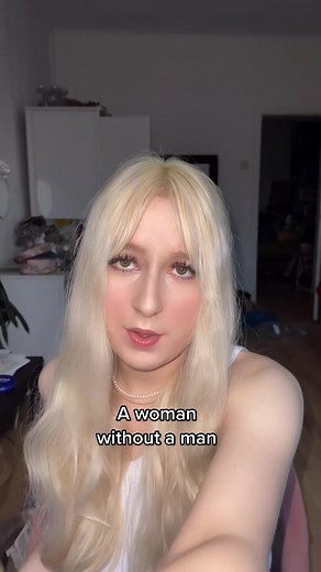 Symbolism of Independence in Artistic Expression