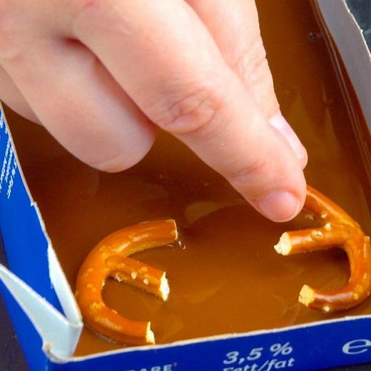 2.7M views · 12K reactions | Lindas barras de chocolate que são um belo presente de Natal. Guarde no Pinterest: https://bit.ly/2UAWS0d Ingredientes e passo a passo: https://youtu.be/Ci8LuqSJ1-U | A Receitaria | Facebook