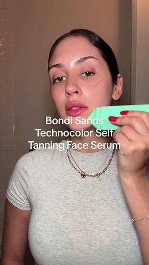 Clear, tanned skin in a bottle?? You have my attention @Bondi Sands new technocolor emerald self tanning face serum from @Ulta Beauty #bondisandspartner #bonditechnocolor #bondisands