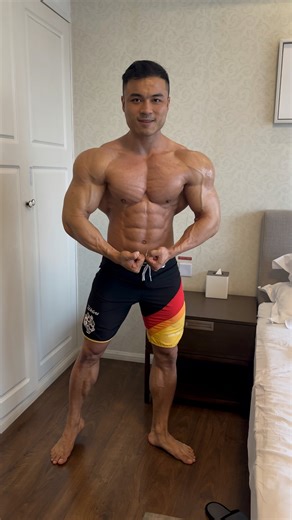 51K views · 1.3K reactions | Phồng chưa cả nhà ! Loading 60% carb , đang rút nước dần  VMH ở nhà ❌ VMH onstage ✅  #TeamVMH #ifbbpro #roadtomrolympia #coachonline #gymstorevn #platinum | Vũ Minh Hiếu | Facebook