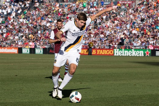 Gerrard reveals how he rejected Man United move after Ferguson approach