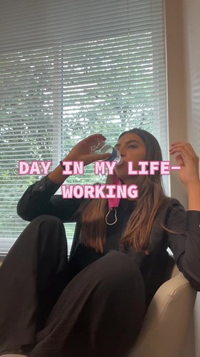 Day in My Life: Working at My Aunt's Shop