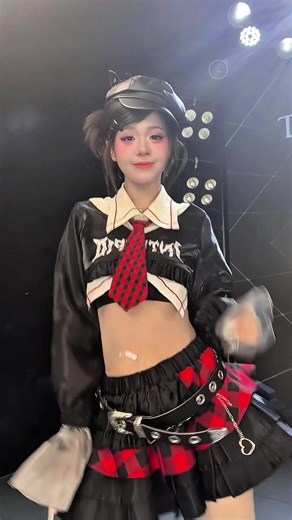 Quà ta shi quá, Ahri đẹt