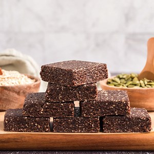 Homemade Vegan Protein Bars (no pea protein!)