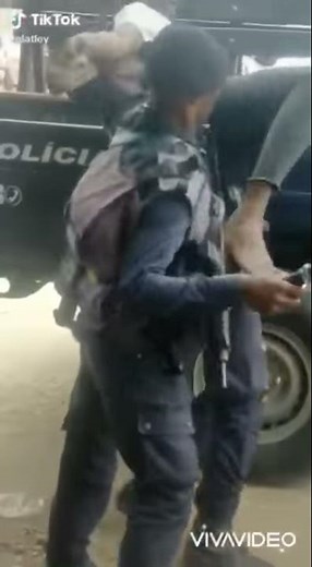 Polícia Angolana é completamente abusiva.