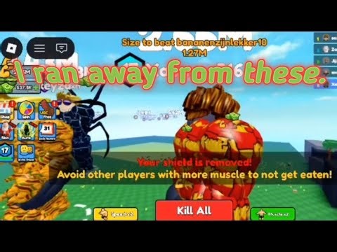 I Ran Away From GIANT Players in Roblox! 😱 | Muscle Race Survival
