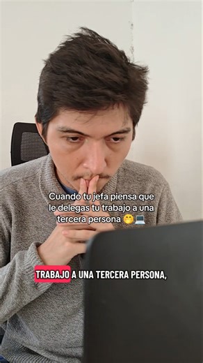 Mi jefa piensa que otra persona hace mi trabajo 😆💵 #website #software #programming #hack #tech