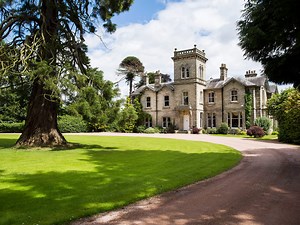 Scottish Castle Has Ties to a Whiskey Dynasty