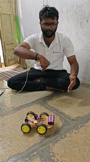 ESP32 Communication Gesture-Controlled Robot using MPU6050 | Wireless Hand Motion Control Robot