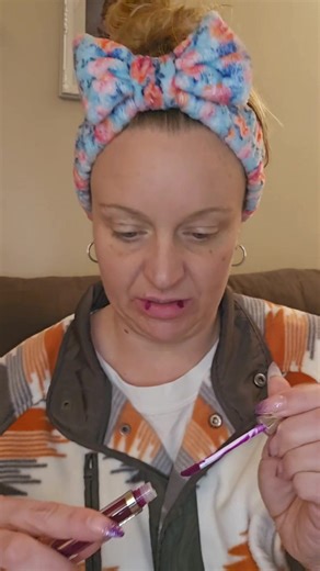 783K views · 54K reactions | These are obviously expired. #makeup #reactions #comedy #jokes #singlemomsaga #trainwreck #tutorials #makeuptutorials | Single Mom Saga | Facebook