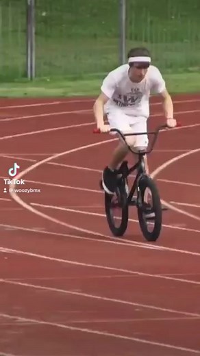 282K views · 6.2K reactions | BMX  Mike Curley with some balance magic #bmx #bike #bmxstreet | WOOZY BMX MAGAZINE | Facebook