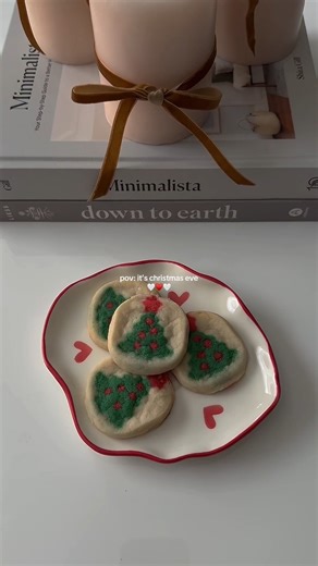 It's the little moments that are full of holiday magic ✨ Wishing you a happy holiday! 🎥: mandy.ess on Instagram | Amazon Home