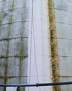 This robot can clean tanks and cargo holds without using any chemicals. And like any other pressure washing machine, watching it clean the gunk away is very satisfying. | Crafty Engineer