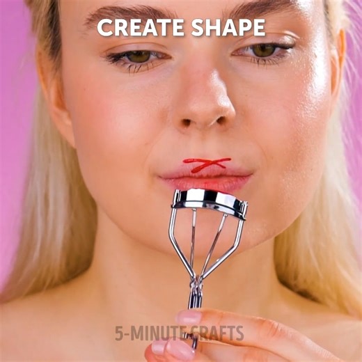 How to create the perfect Cupid's bow | 5-Minute Workouts