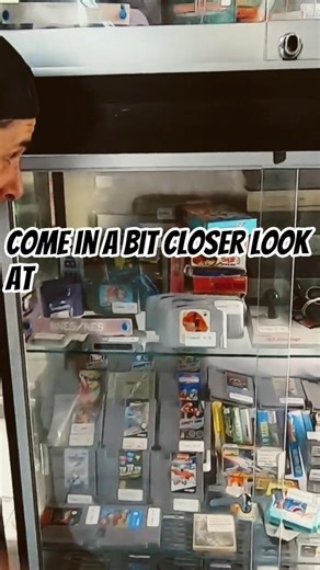 THIS Retro Game Shop has gone DOWNHILL!! 🫣#retrogames #retrogamehunting #gaming #games