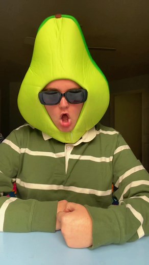 You heard them! If you ever feel alone DON’T @Louis Tomlinson @HSHQ @Niall Horan @Zayn @Liam Payne #onedirection #avocado #dontforgetwhereyoubelong