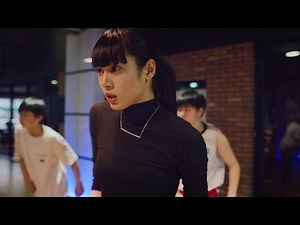 日本人トップダンサー“仲万美”初主演映画『ドリームズ・オン・ファイア』監督コメント映像