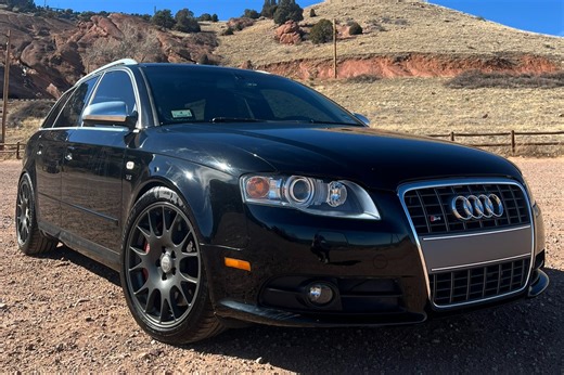2006 Audi S4 Avant 6-Speed
