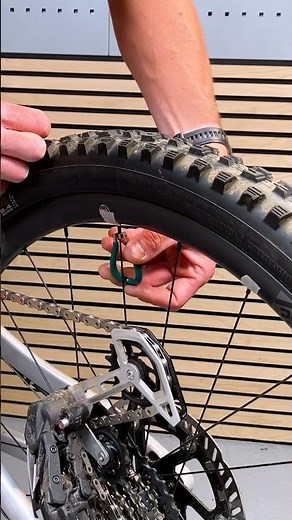 Buckled Wheel?! Try This Wheel Trueing Trick At Home 👌