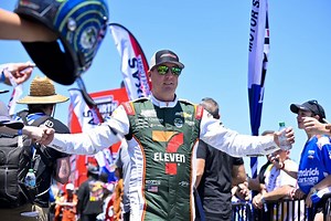 ‘Always Going To Be Complainers’ – Cup Champ Kyle Busch Responds to Kyle Larson’s Brutal NASCAR Fan Opinion