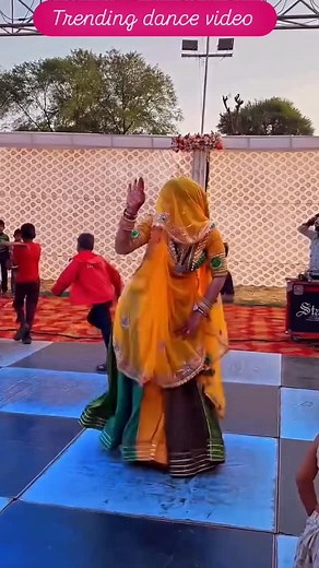 Trending dance #digitalcreator #womensupporting #womeninbussiness #weeklyschedule #dancehallmusic #women #short #viral #dance video i | Preetam Meena