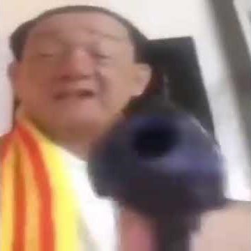 2 Chinese men arguing meme