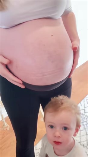 Her fears: Babies and my pregnant alien belly 👽 🤣 #sister #auntie #pregnancy #alien #fyp